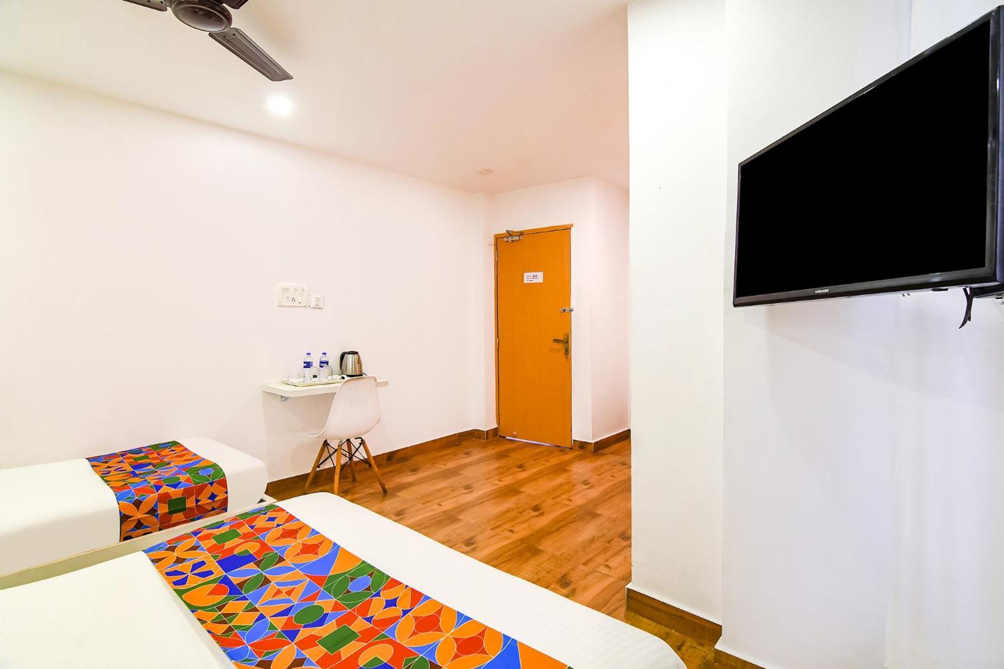 Fabhotel Globe Express - Nr Ruby Hospital Calcutá Exterior foto